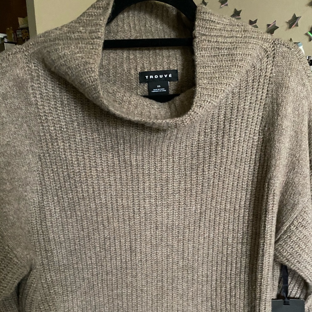 NWOT Trouve sweater